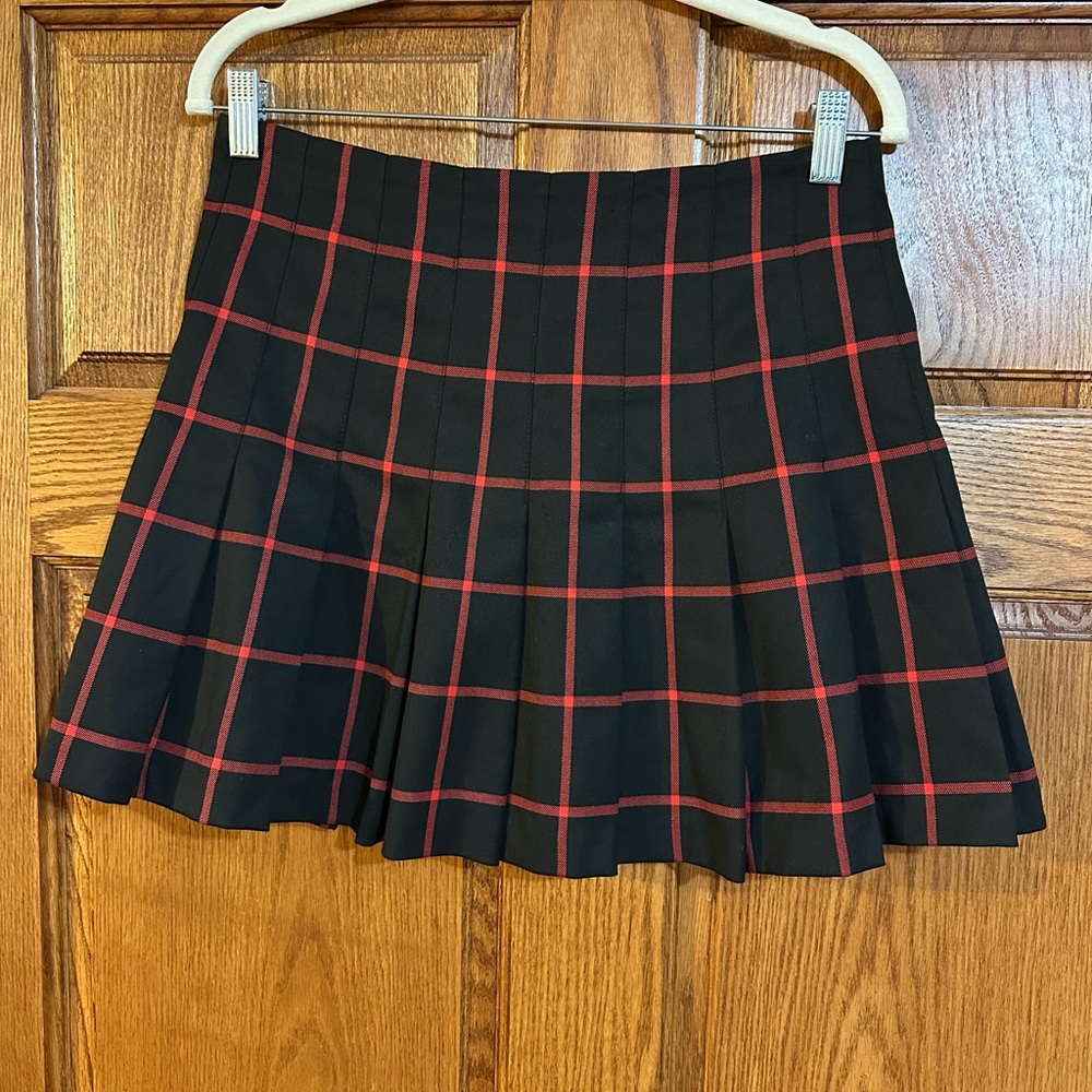 Alice + Olivia Black and Red Plaid Skater Skirt